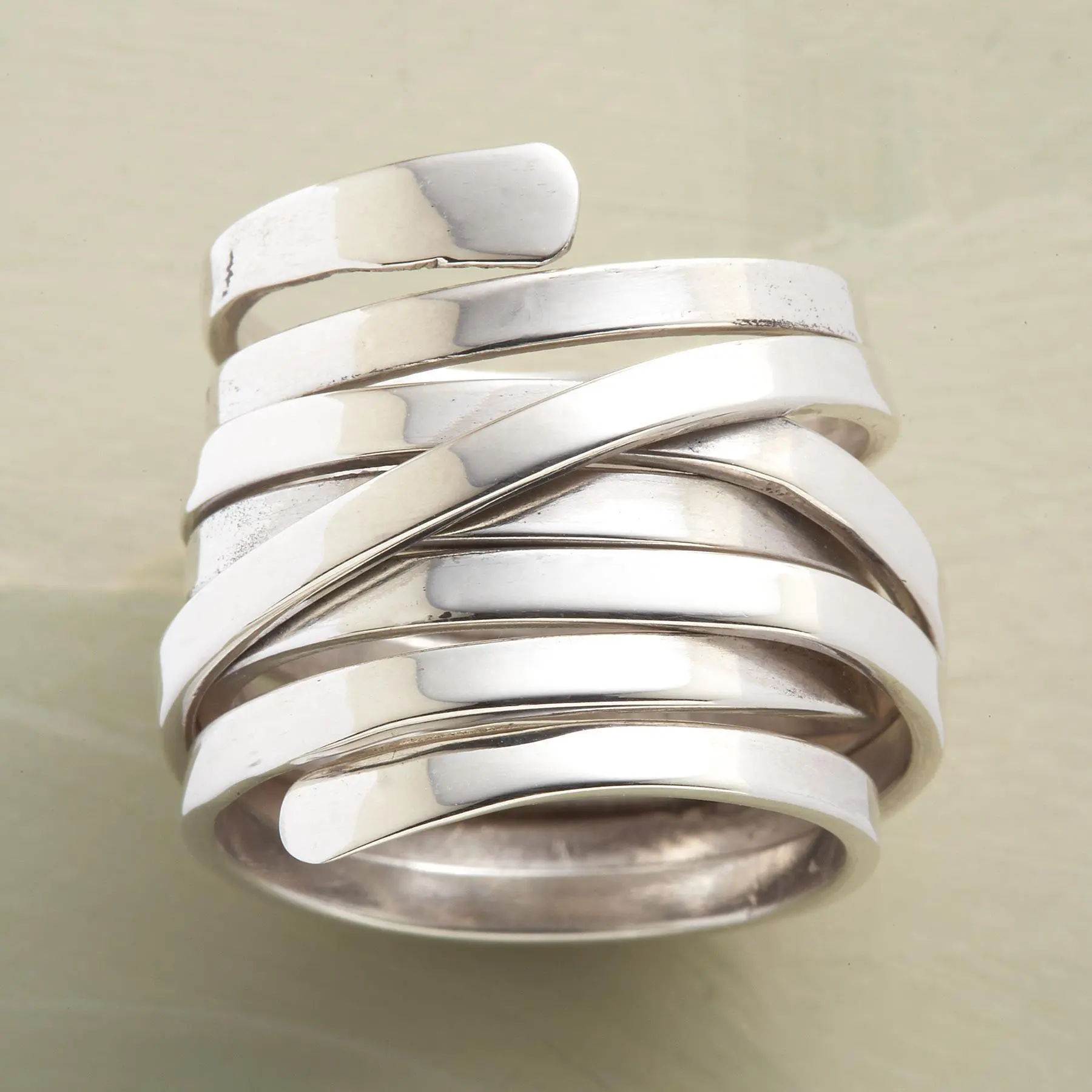 Ariane™ Spiralring