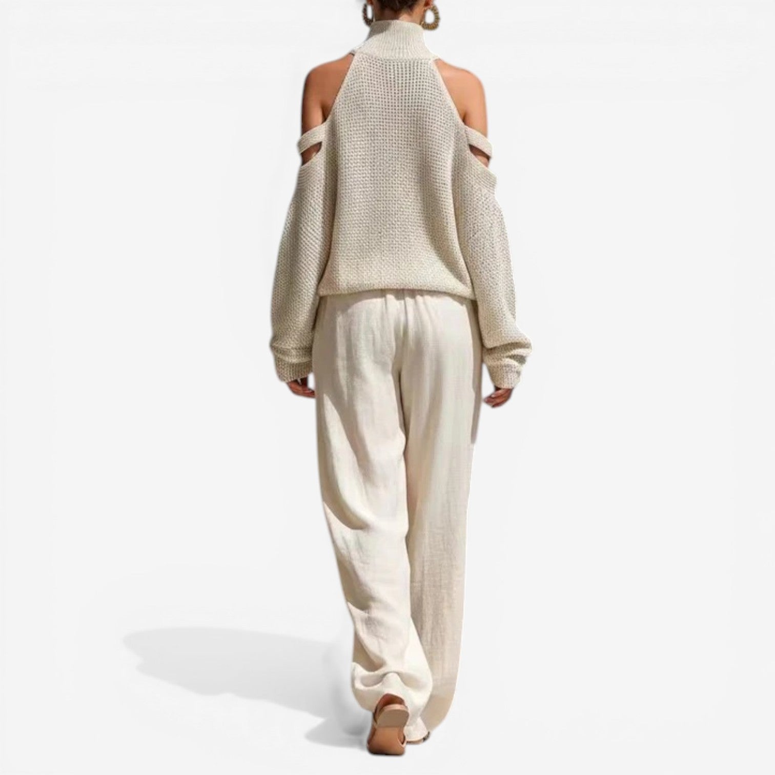 Nora™ Blød sweater med udskæringer