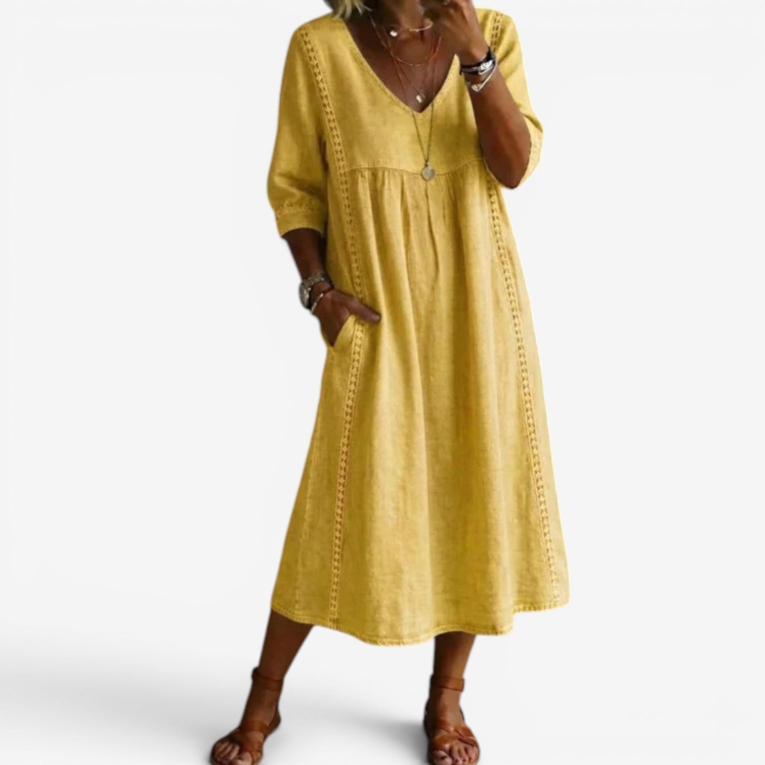Caroline™ Broderet Sommerkjole